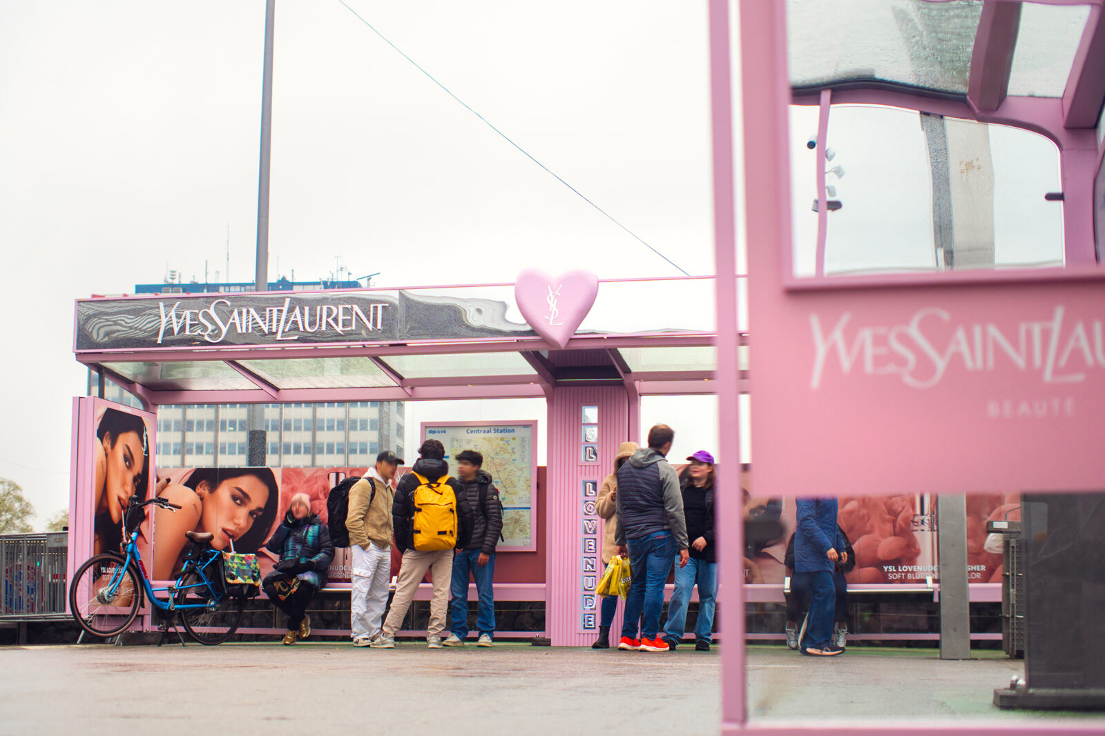 Case: Yves Saint Laurant impressie 1